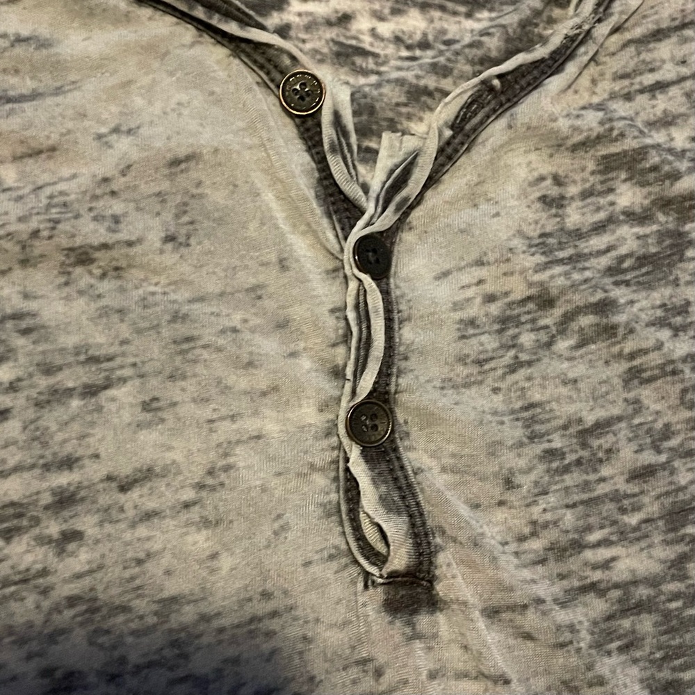 OUTPOST MAKERS | XXL distressed T-shirt